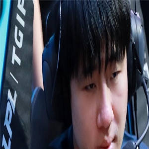 RNG主持人卸任,爆出虎明和果子哥离队原因,IG经理无语:服了