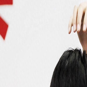 35岁倪妮获得影后称号!22岁易烊千玺终成影帝,张艺谋功不可没