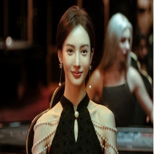 脸瘦嘴歪?金晨电影播出外表受吐槽,回观早年:真是白月光的存在